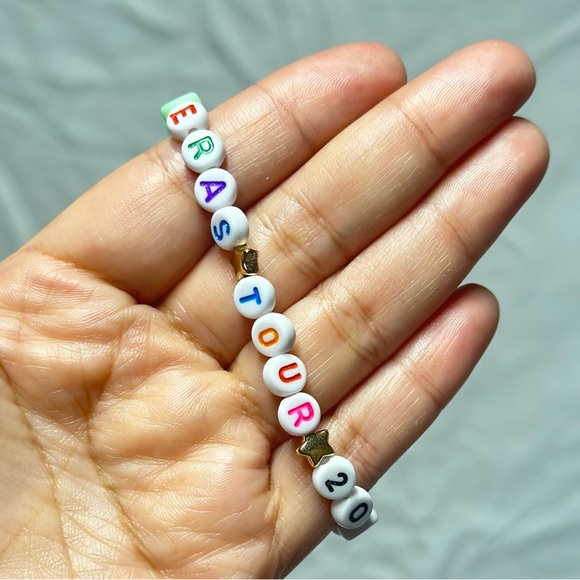 Glow In The Dark Taylor Swift Eras Tour Bracelet - Picture 2 of 8